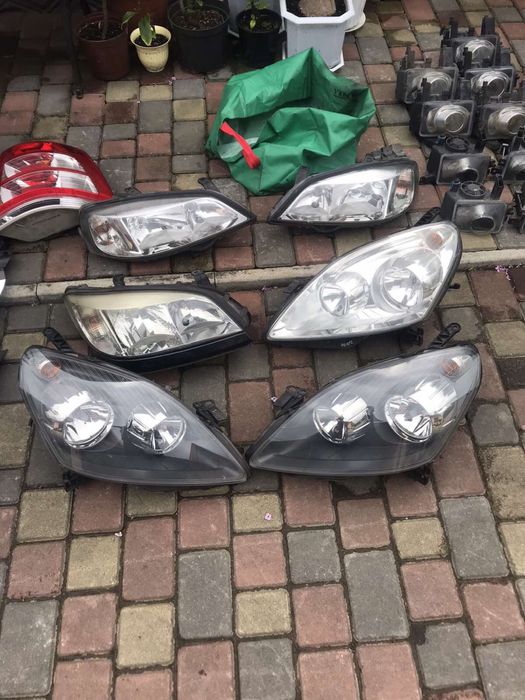 Zafira B Решітка решетка шторка багажника туманки стоп фари галогенки