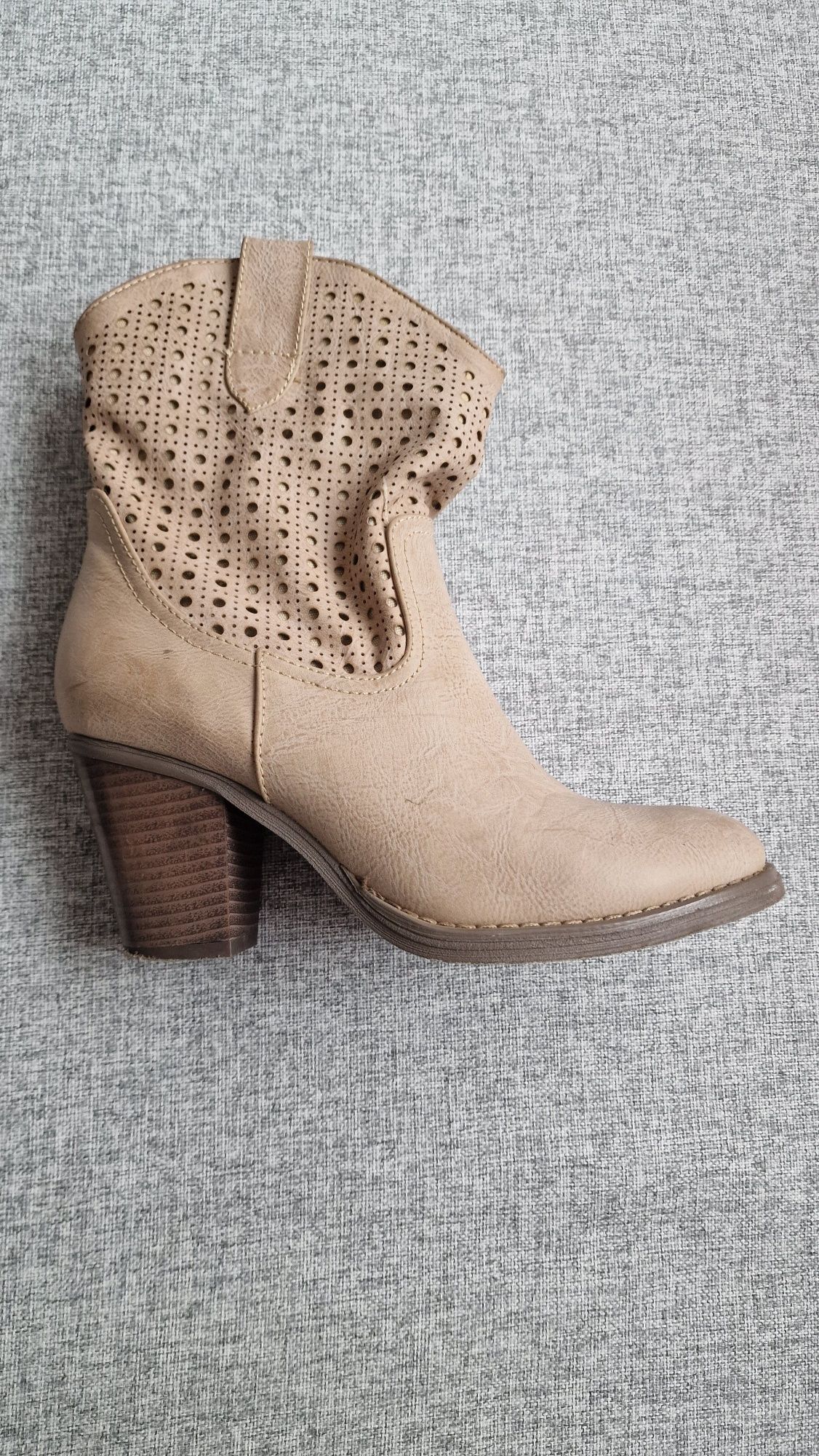 Buty skórzane Francescomilano damskie 38