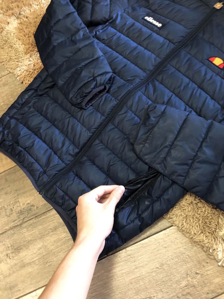 Куртка ellesse (М)