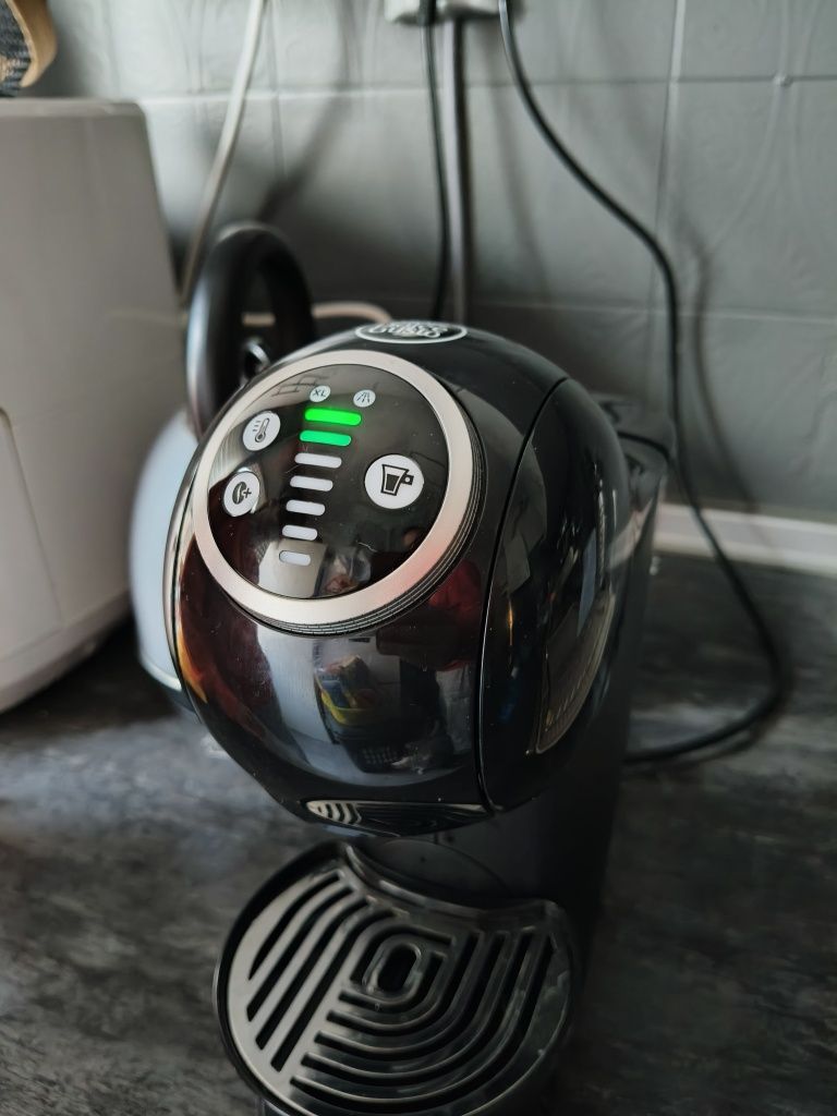Maquina de café dolcegusto