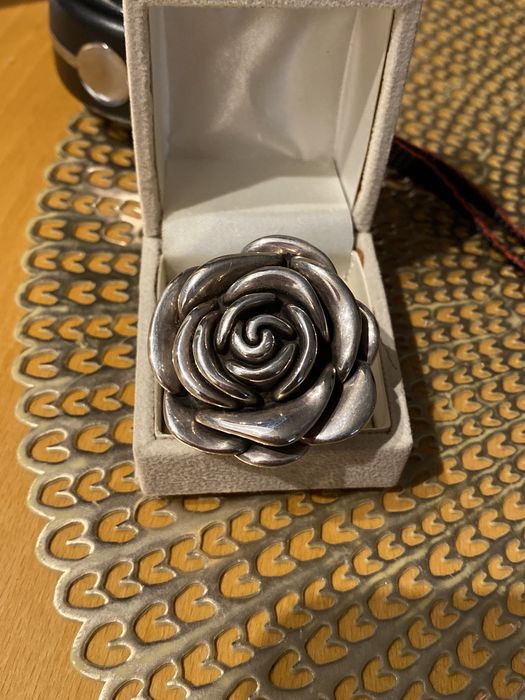 Pierścionek duzy masywny srebrny pr925 Róża