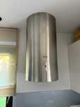 Okap kuchenny kominowy przyścienny Hotpoint HKT 4 X Inox Ariston 42 cm