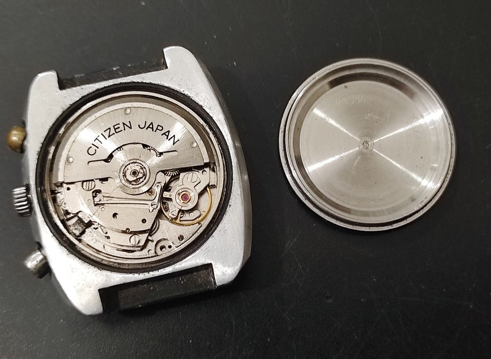 2 Cronógrafos Citizen automáticos completos para revisão,