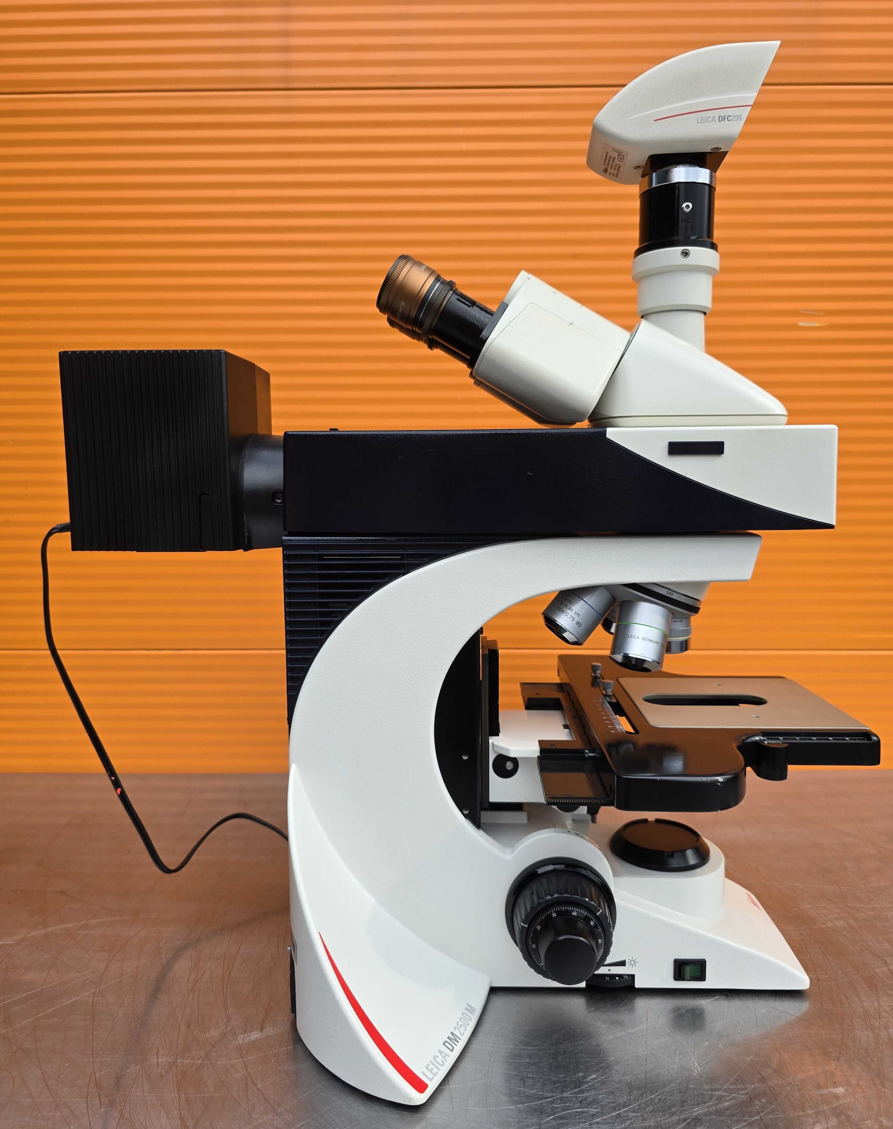 Mikroskop Laboratoryjny Leica DM 2500 M Do Analizy Materiałów Z Kamerą