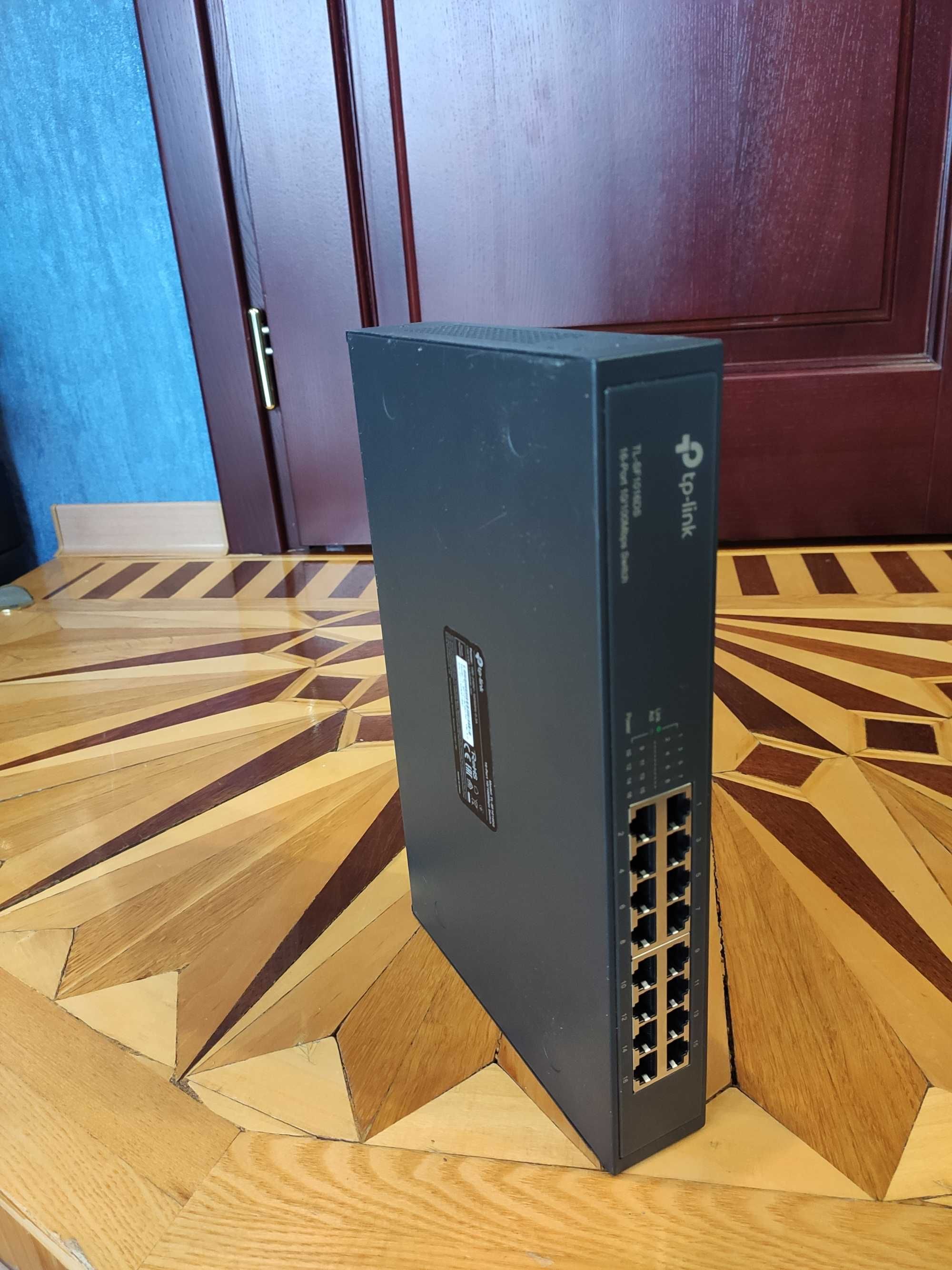 Коммутатор TP-Link TL-SF1016DS