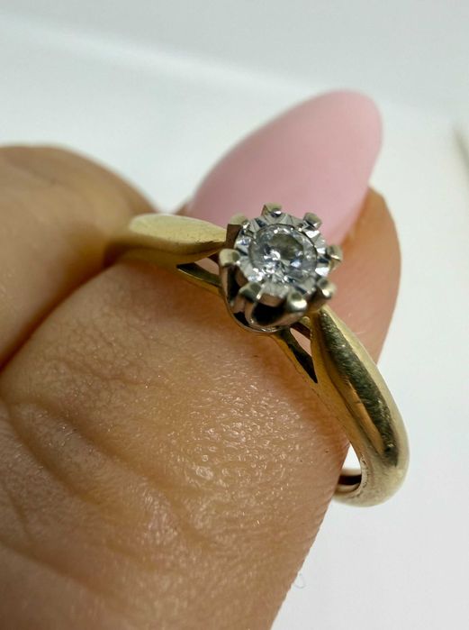 Złoty pierścionek 585 1,78g z  diamentem r. 12,5 APART /Lombard Raków