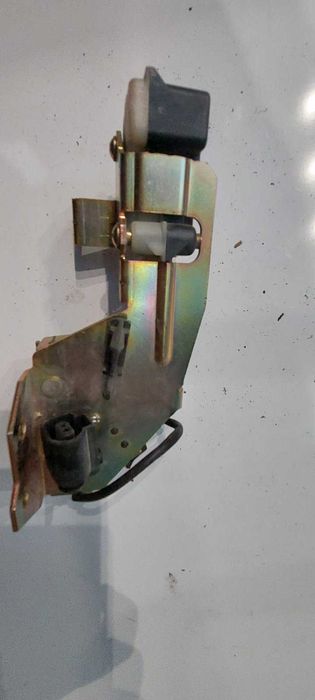 Замок Багажника на VW Touareg(7L0827506D)