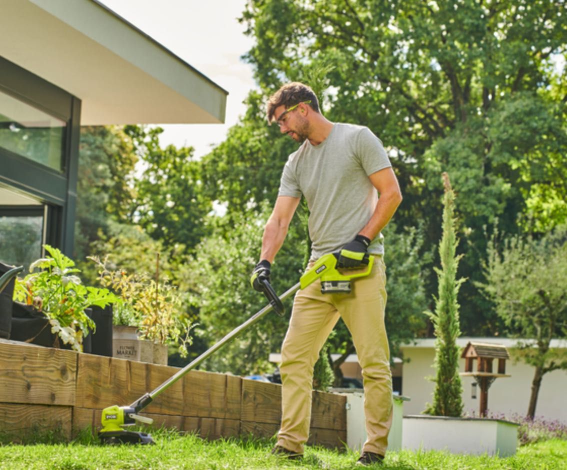 Тример садовий акумуляторний Ryobi ONE+ RY18LT33B-0 18В 33см 2.6кг