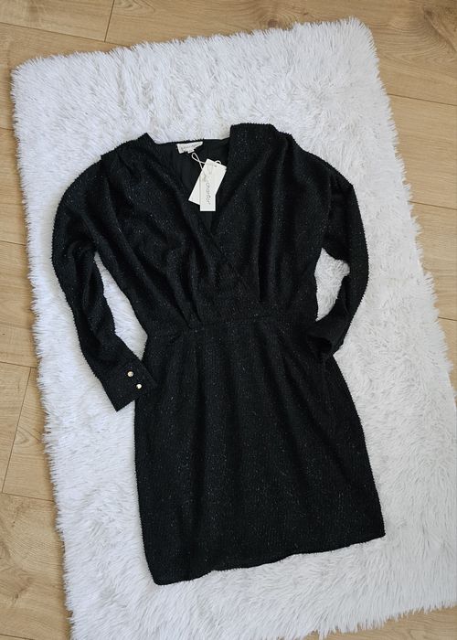 Czarna wieczorowa sylwestrowa sukienka Charlior  M/L Opis