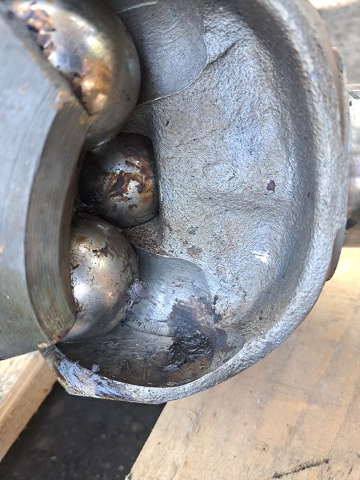 Полуось Зил 131 кулак цапфа ступица опрник колодка