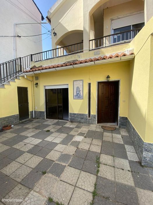 Andar De Moradia  Para Arrendar T3