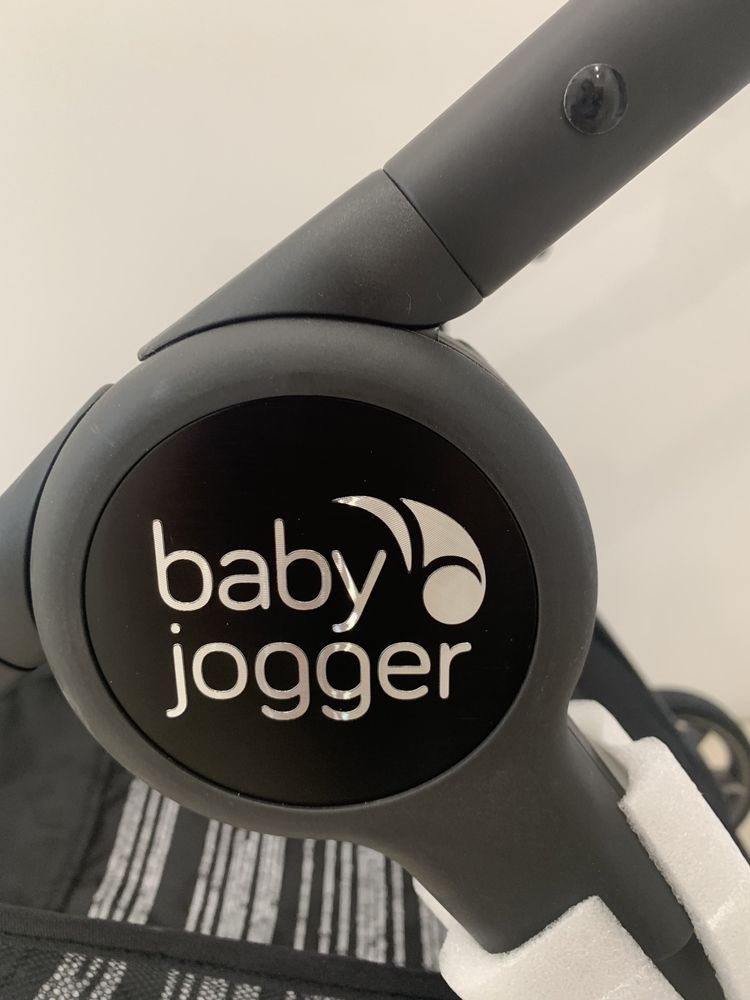 Okazja jak nowy Wózek Baby jogger tour lux 4w1