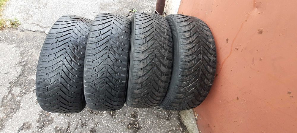 Opony 4 szt wielosezon Nokian 215/65 16R 102H 1619