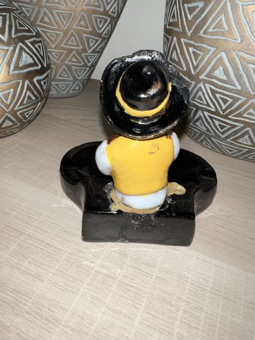 Cinzeiro zé povinho sec XIX queres fiado toma