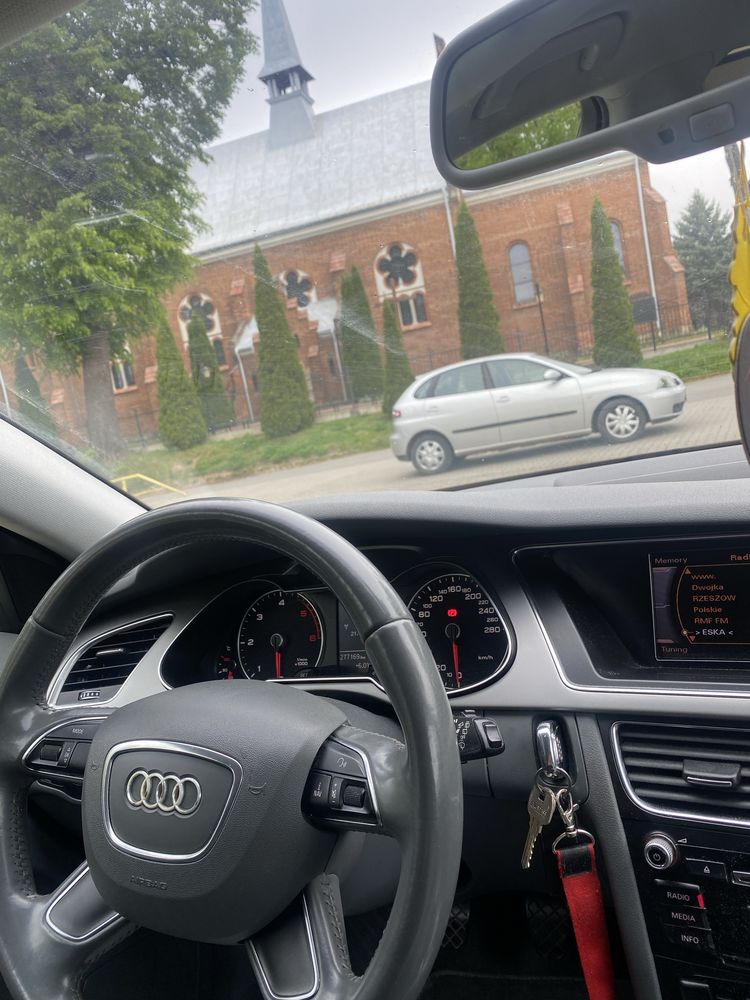 Audi a4 b8 lift 2.0 tdi