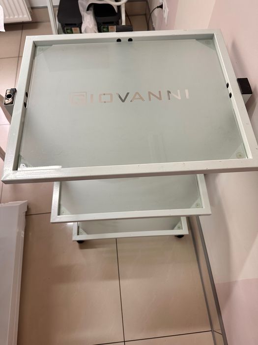 Stolik kosmetyczny Giovanni Wrocław