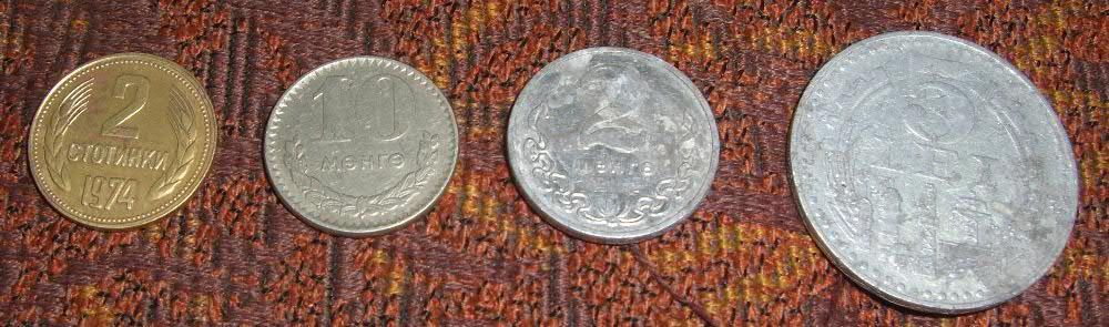 Продаю иностранные монеты разных годов,одним лотом.
