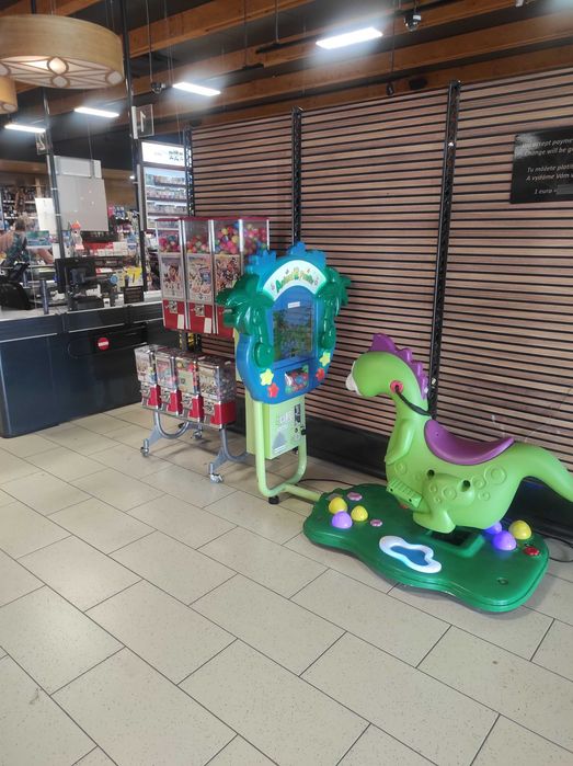 Automat sprzedający kulki piłki zabawki Współpraca dodatkowy zysk