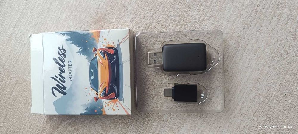 Адаптер  Carplay для перетворення дротового CarPlay на бездротовий