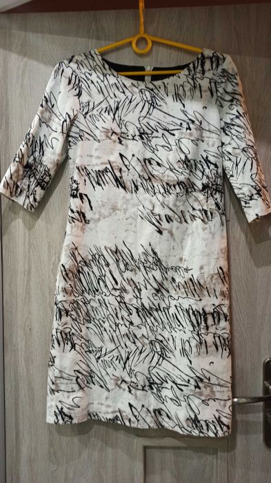Sukienka na krótki rękaw Simple