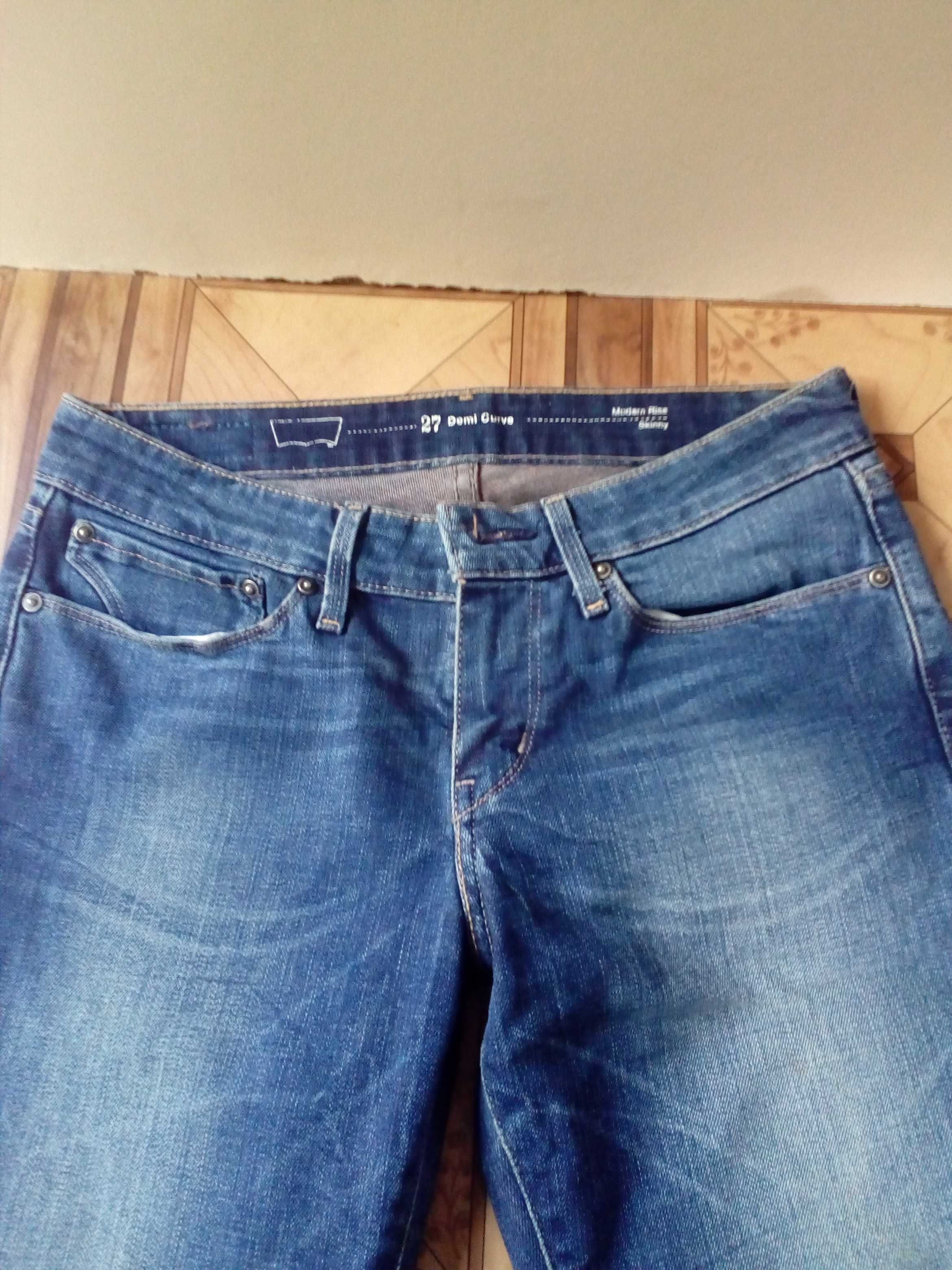 Джинси жіночі Levis W27 L34 штани