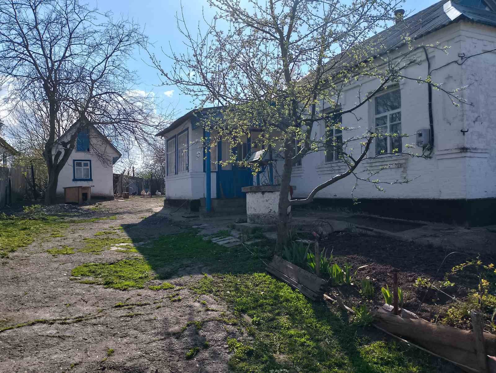 Будинок, село Лозоватка.