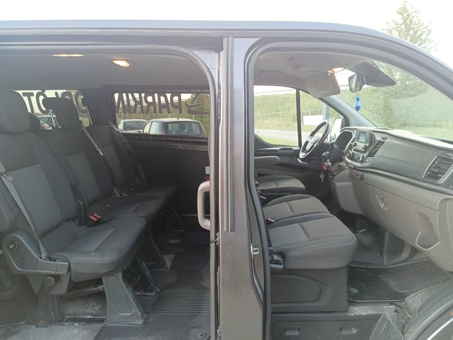 Wynajem Busa 9 osobowego Polska/Europa Transit Custom duży bagażnik