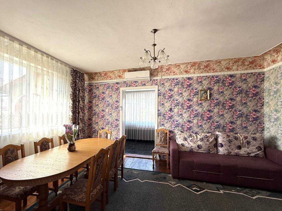 Продається приватний будинок в 5-ти хв. від Івано-Франківська