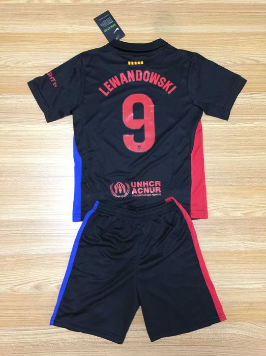 Strój dziecięcy #9 Lewandowski FC Barcelona wyjazdowa R.28