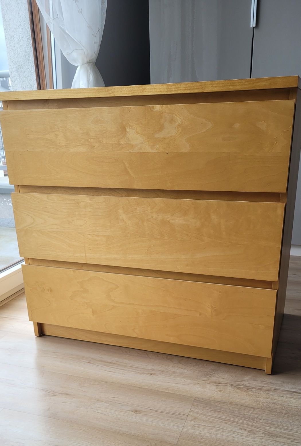 Sprzedam komodę Malm Ikea