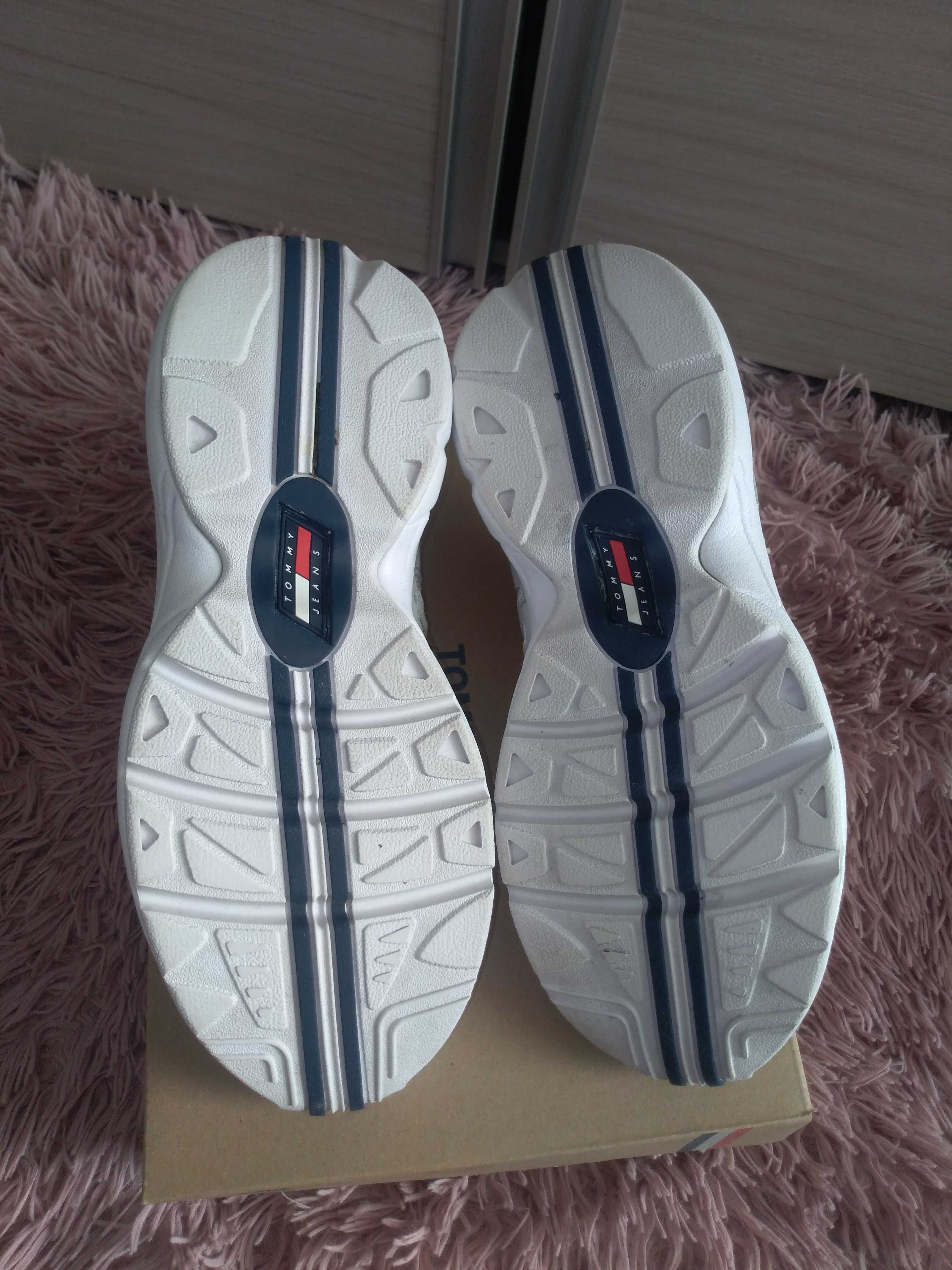 Tommy Jeans sportowe buty Heritage Retro  37  Tommy Hilfiger