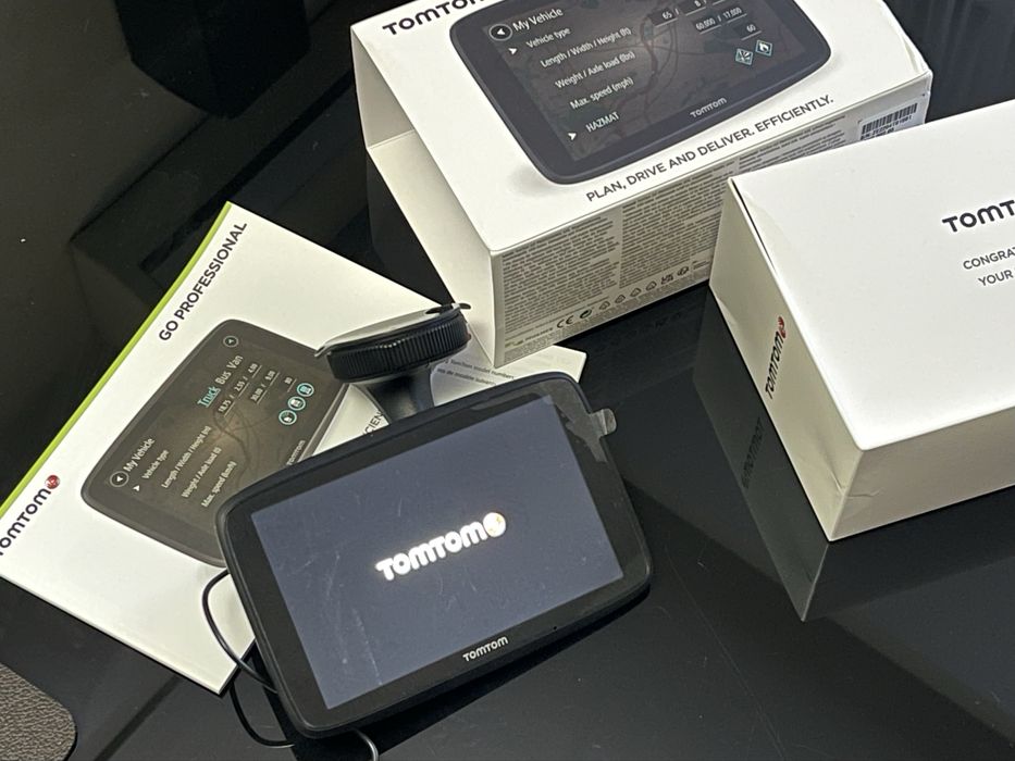 Навігатор TOMTOM go professional 620