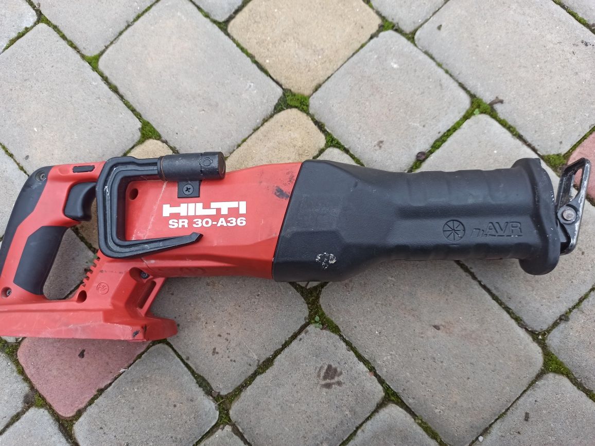 Акумуляторна шабельна пилка Hilti SR 30-A36