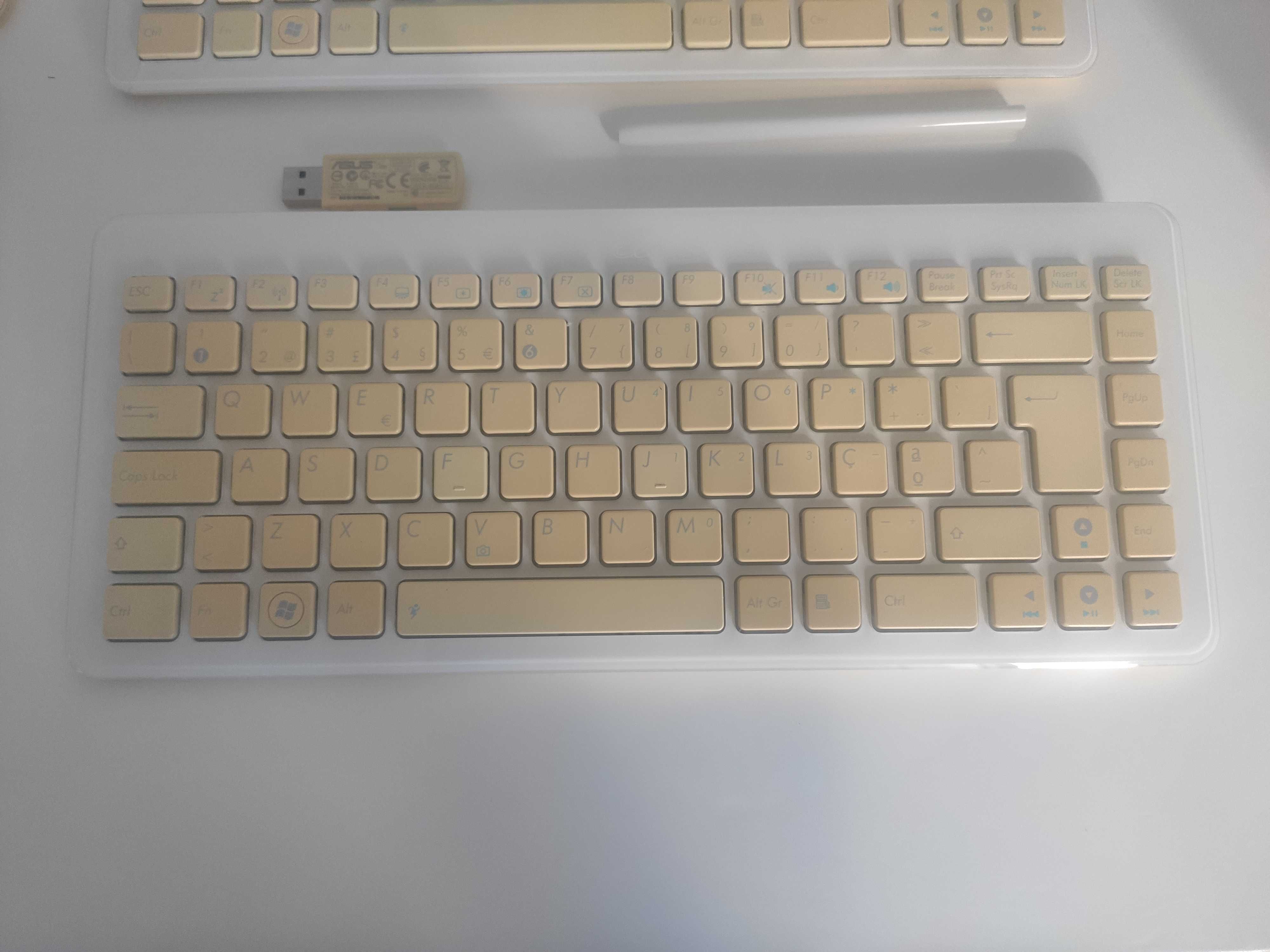 4 Teclados de PC modelo Asus Eee EK-C2