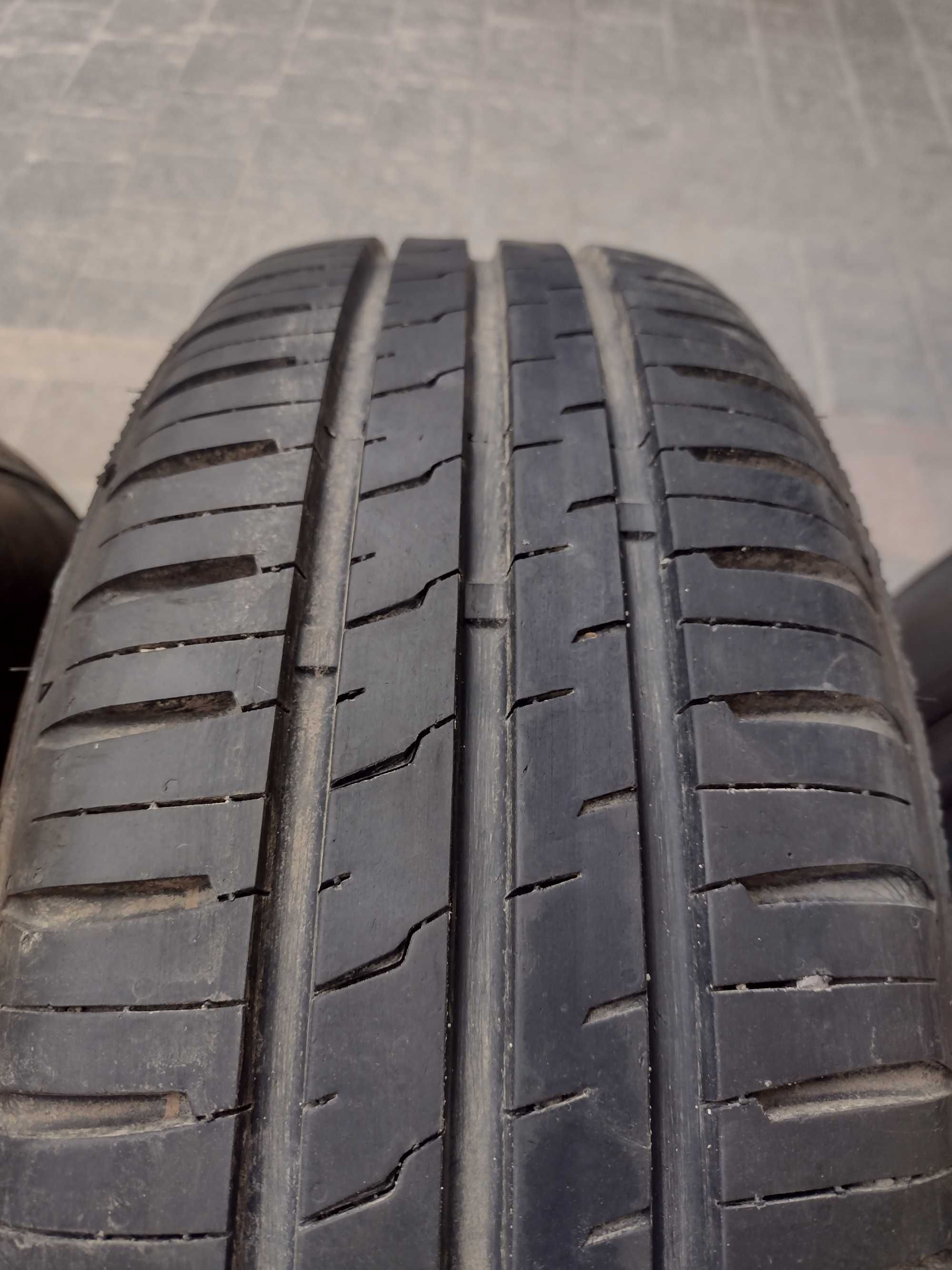 Opony na stalowych felgach do Opla Corsy D 185/70R14