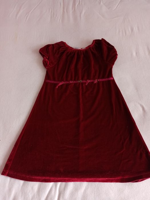 Czerwona sukienka rozm. 110