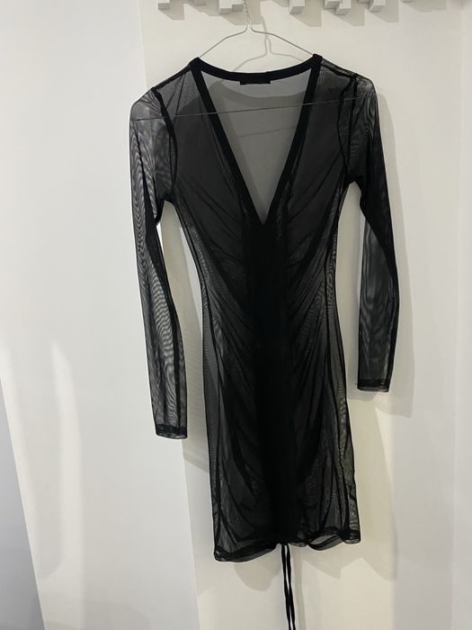 Сукня чорна фірми pretty little thing xs s прозора по фігурі