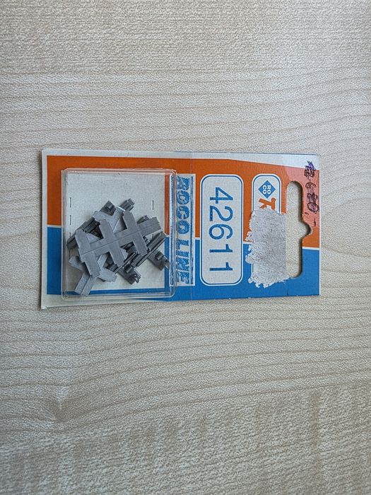 ROCO złączki izolacyjne do torów (12szt) H0