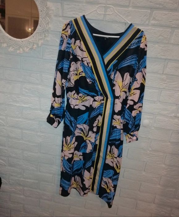 Wiosenna sukienka kwiaty 36 38 komunia chrzciny