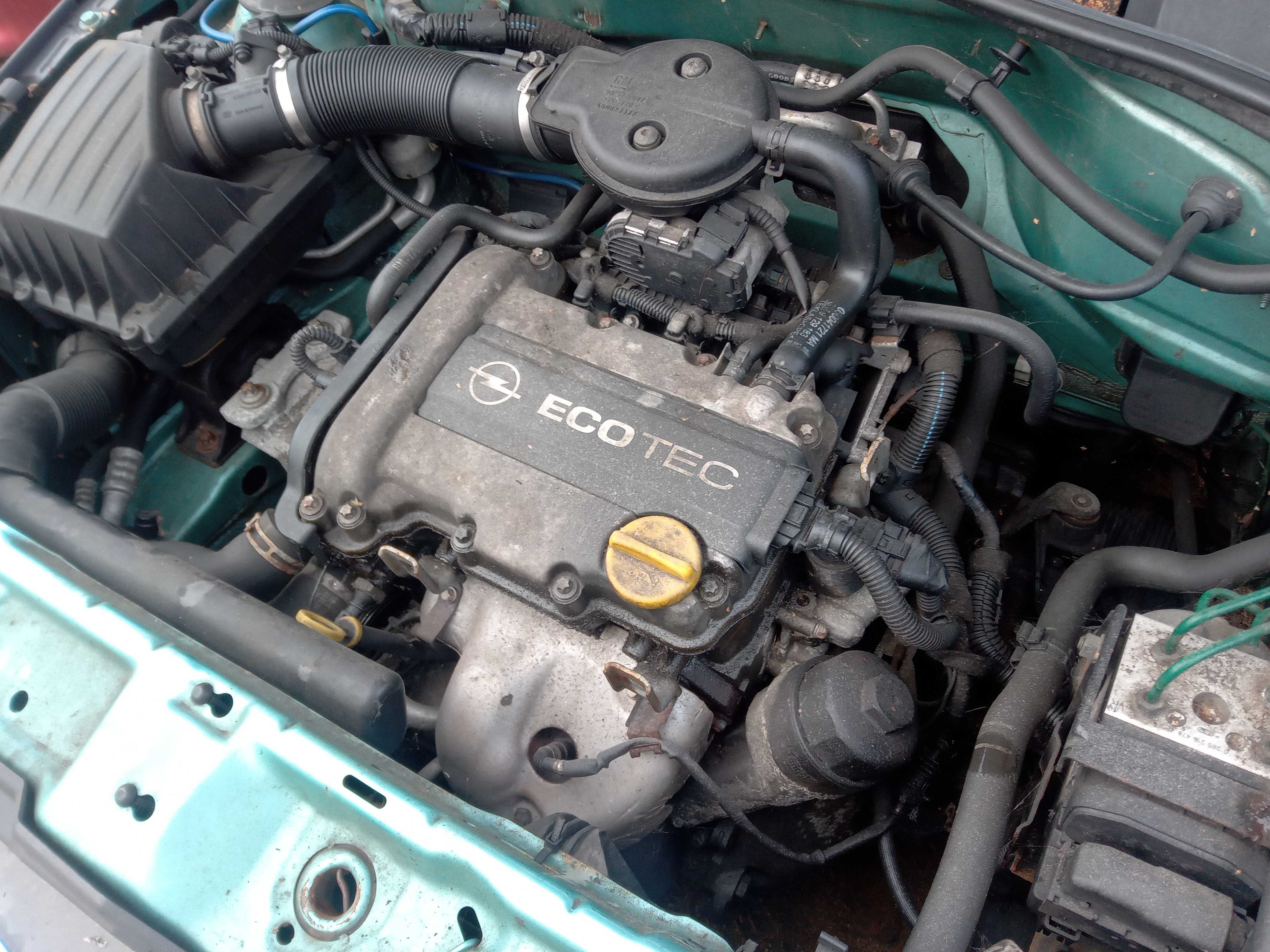Silnik kompletny OPEL Corsa C 1.0 12v Z10XE