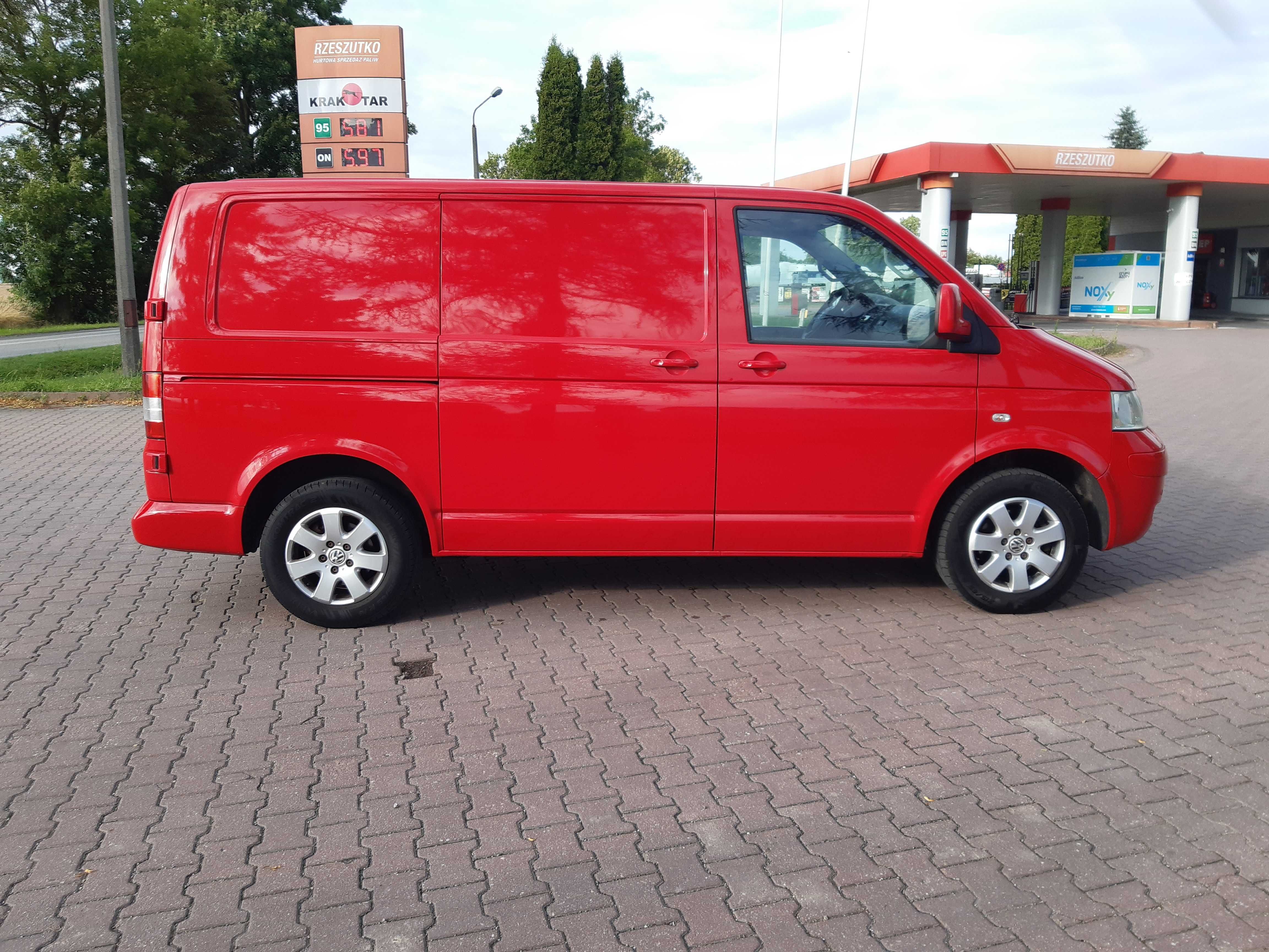 Vw Transporter T5 1,9 TDI Edition 102 KM klima niski przebieg