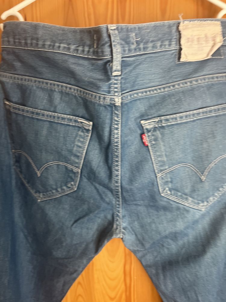 Sprzedam spodnie firmy Levis model 504 W34 L34 w odcieniu niebieskim