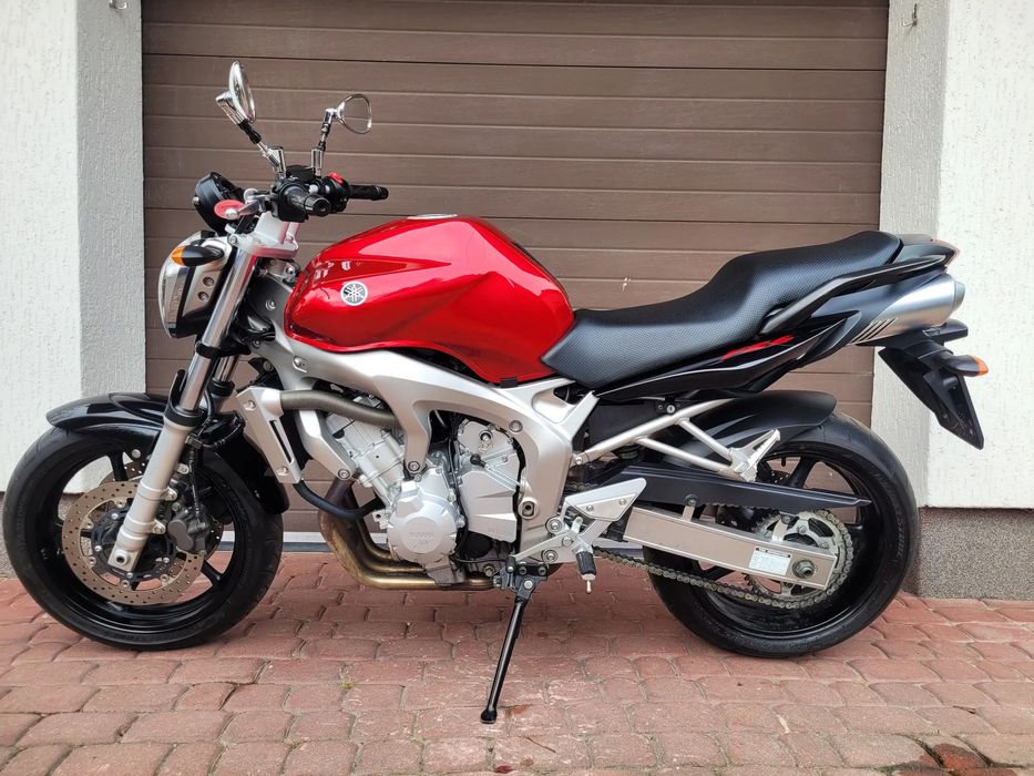 Yamaha FZ6 Yamaha FZ6 – 2005 | 14 600 km | Bardzo ładna | Świetny stan