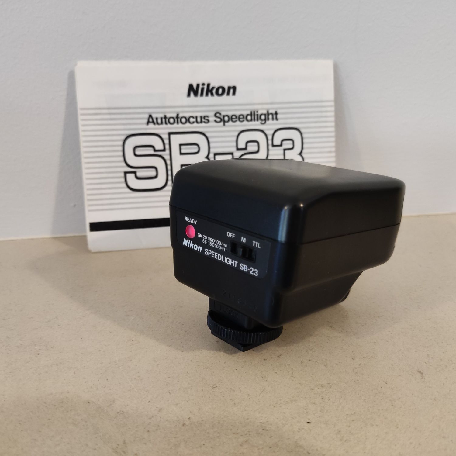 Flash TTL Nikon Speedlite SB-23