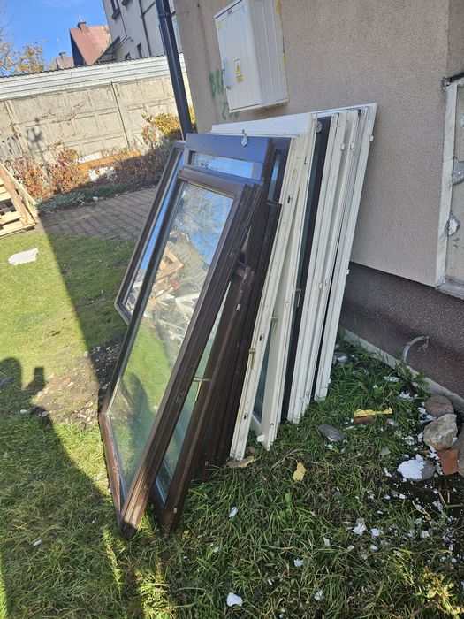 Okna drewniane rama oddam za darmo