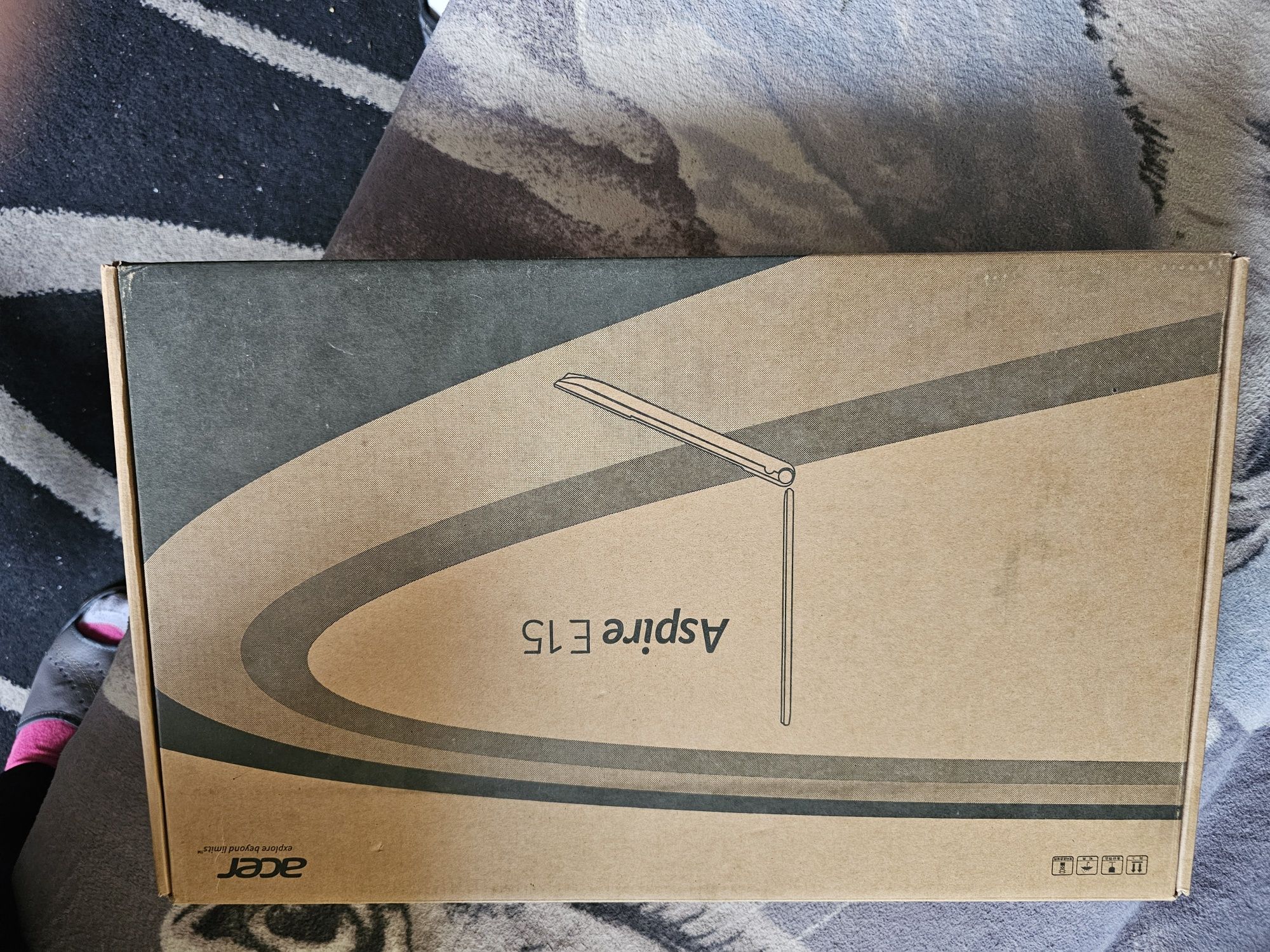 Sprzedam Acer w bardzo dobrym stanie mało używany