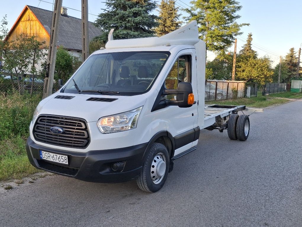Ford Transit 2.2 diesel 2016 rok 194 tys przebiegu max rozstaw osi.