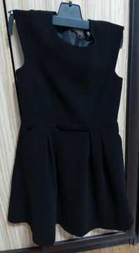 Czarna sukienka z kieszeniami galowa