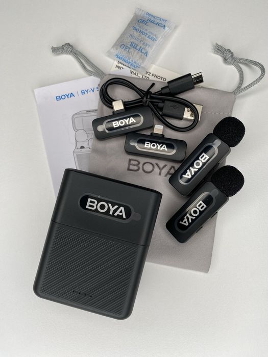 Петличка мікрофон Boya BY-V30 COMBO для iPhone/Android + зарядний кейс