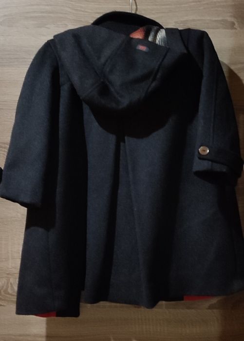 Дитяче пальто з капюшоном